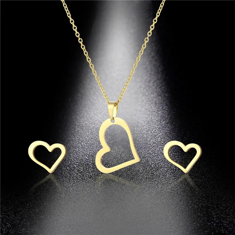 Ann-Viraa Heart Pendant Necklace Earrings Set