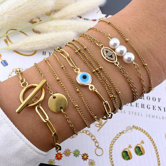 Ann-ViraaPearl Bracelet