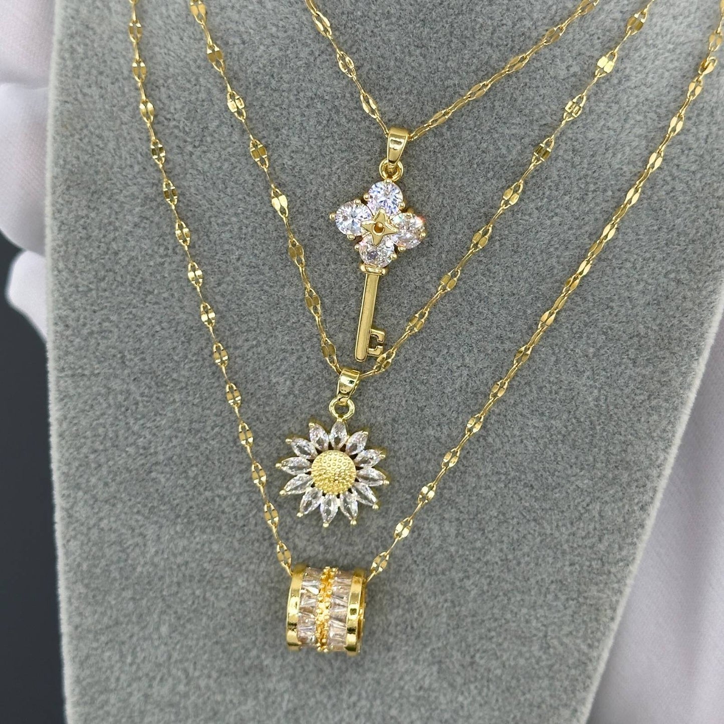 Ann-Viraa Radiant Luxe Necklace