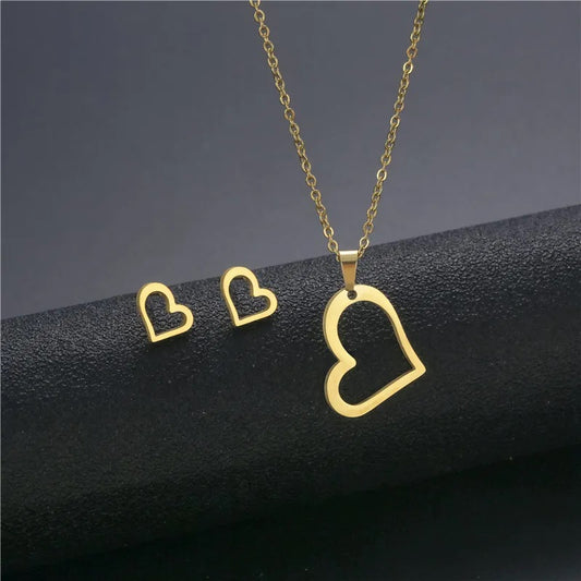 Ann-Viraa Heart Pendant Necklace Earrings Set