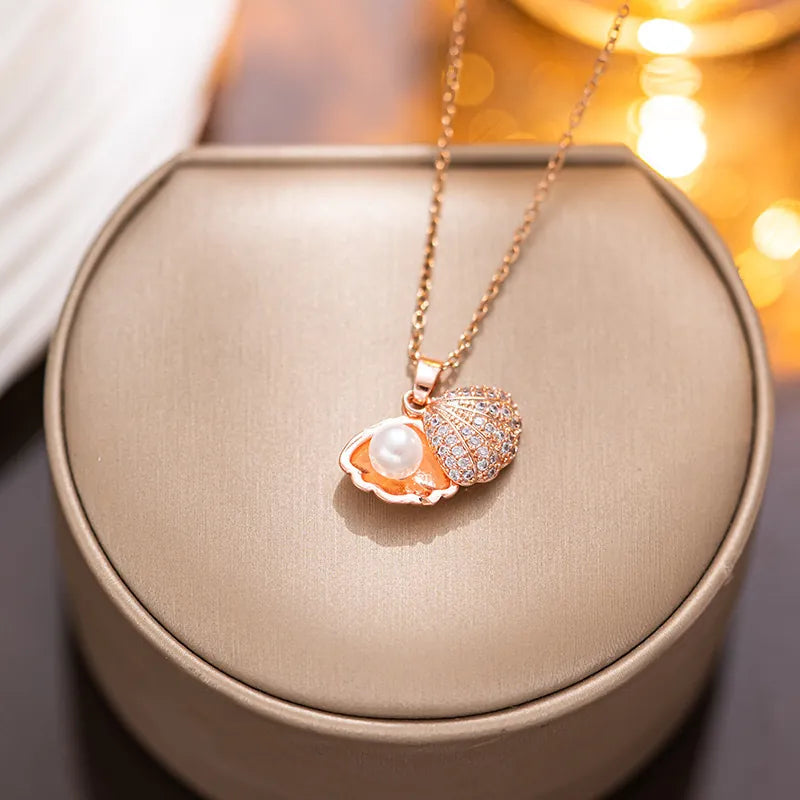 Seashell Pearl Necklace