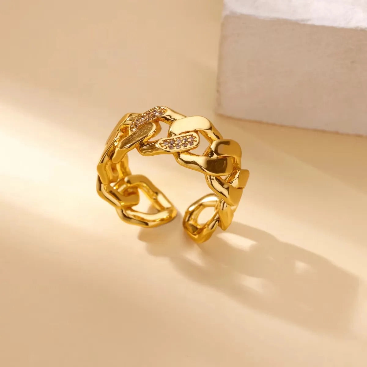 Luxe Chain Ring